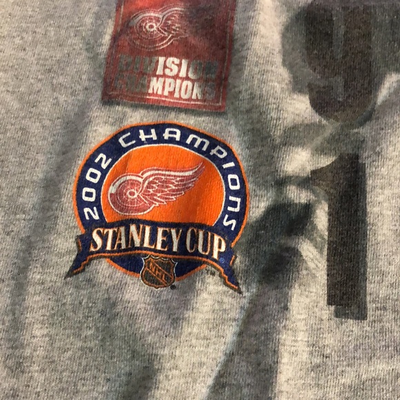 Detroit Red Wings Large Grey Championships T-Shirt - Picture 8 of 8